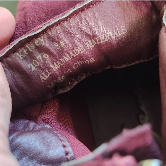 Seven7 Oxblood Ankle Bootie NWT Size 8 Wine Micro Suede Bootie - Picture 7 of 11